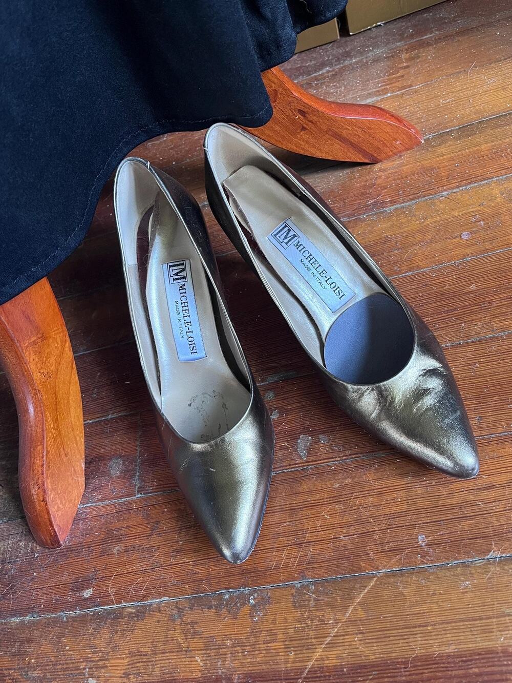 Vintage pumps in bronze leather, size 6.5
